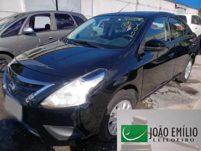 NISSAN VERSA 18/18