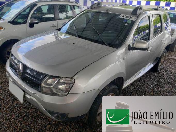 RENAULT DUSTER 18/18