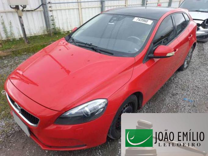 VOLVO V40 13/13 