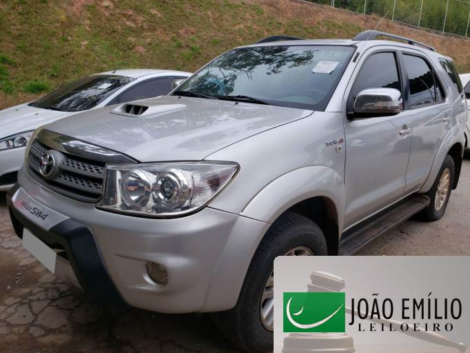 TOYOTA HILUX SW4 10/10