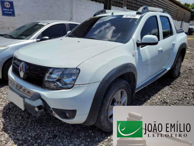 RENAULT DUSTER 20/20