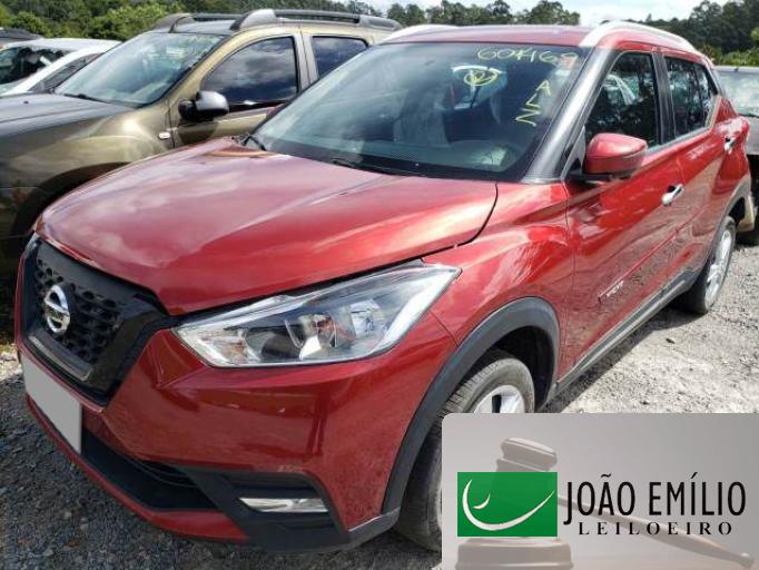 NISSAN KICKS 18/18